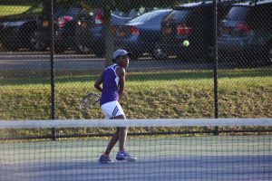 Girls Varsity Tennis switches from spring season to fall season