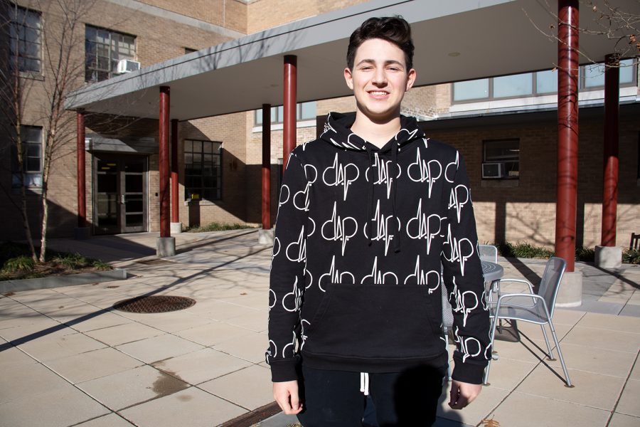 Masters+Sophomore+Aidan+Friedson+wearing+his+newly+released+sweatshirt.+The+sweatshirt+is+a+part+of+Friedsons+brand+called+Daffodils+in+Paradise.