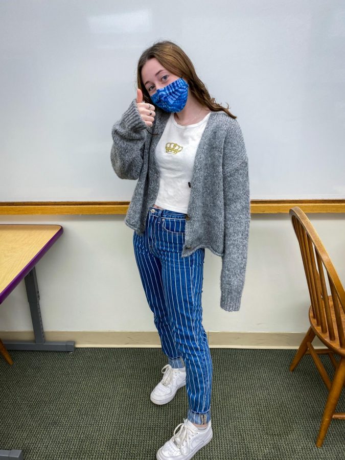 Junior Annie Fabian sports an all-thrifted outfit, sporting clothes she purchased online or traded for. 