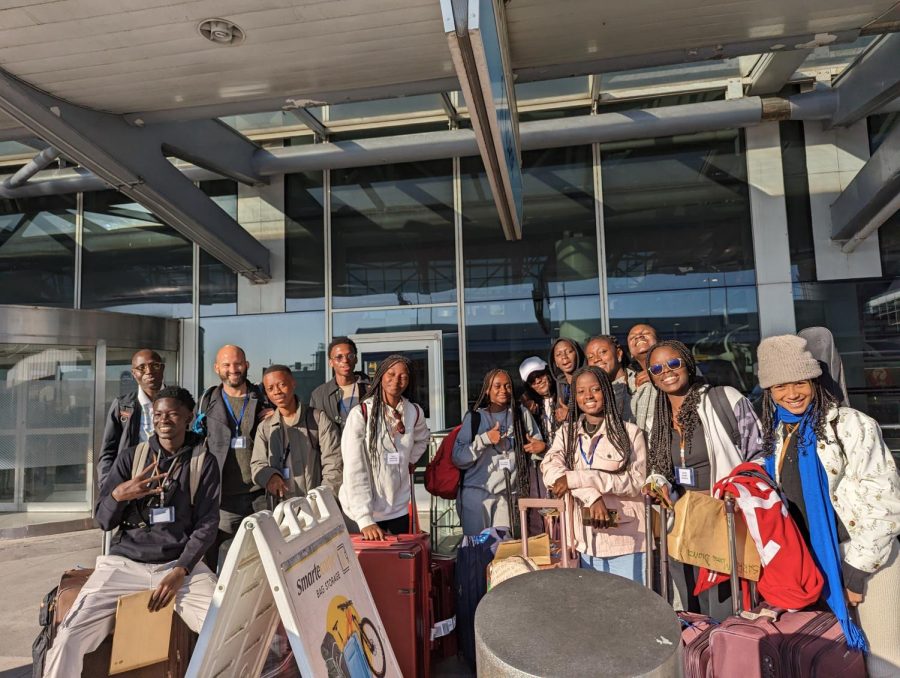Senegalese exchange students arrive at the airport. The Masters community has welcomed our visiting students with open arms, as they join classes, extracurriculars, and overall student life.