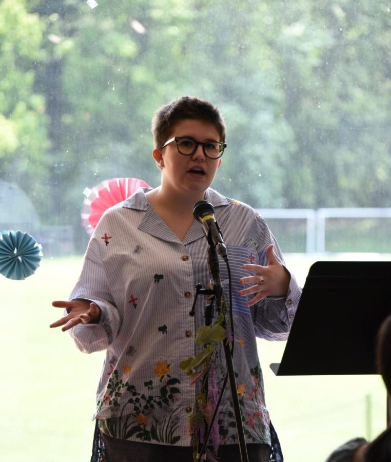 Currently the Associate Director of Admissions, Sara Eismont has also served as an advisor to seven juniors and a dorm parent at Cushing. For her contribution to the dorm community, she was invited as a speaker to the latest Community brunch, organized by the Cushing Dorm.