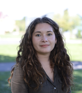Byline photo of Elaina Barreto