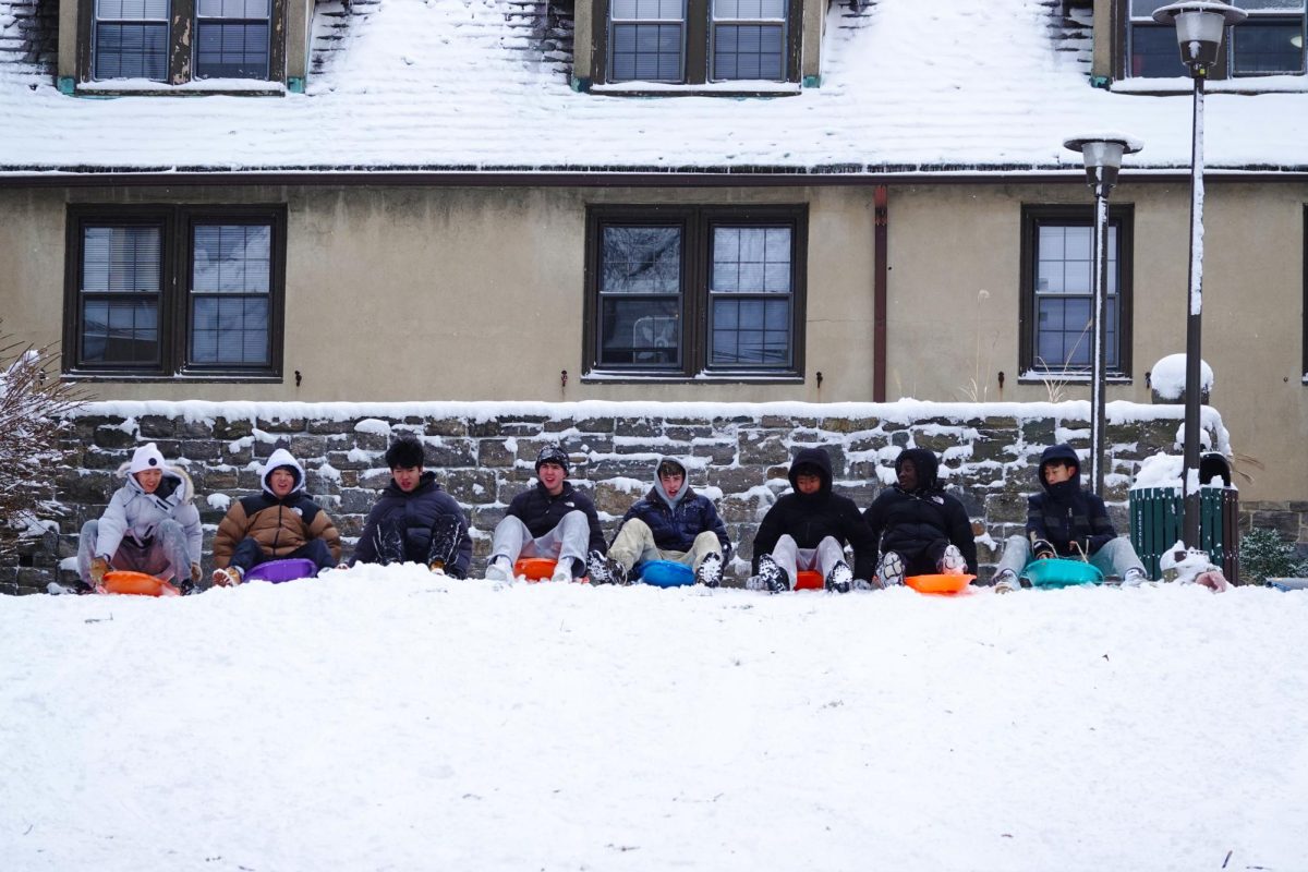 Hill Dorm students to launch down the hill in tandem. Boarders from both the Hill and Circle dorms came together and enjoyed their Sunday morning and afternoon zipping across campus. Thompson boarder Farid Fuseni ‘28 said, “I thought it was very fun
having an optional activity to bring the dorm community together.”