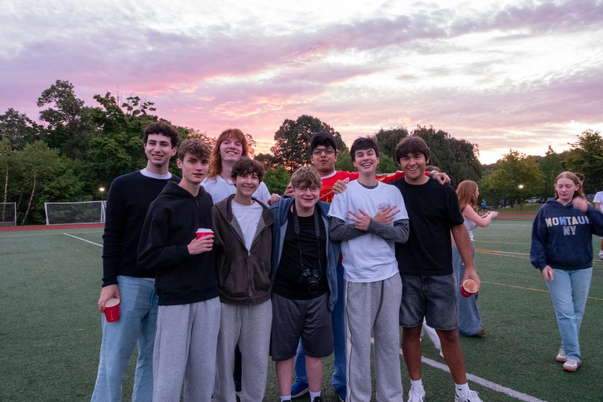 The Masters graduating class of 2027 meets to celebrate the start of the new year at Senior Sunrise. 
